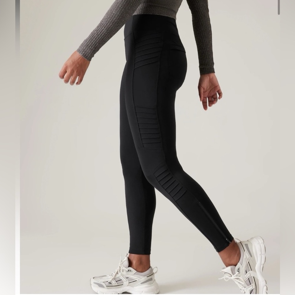 Athleta Delancey Moto Tight Black XS Street City Legging Wicking Sculptek